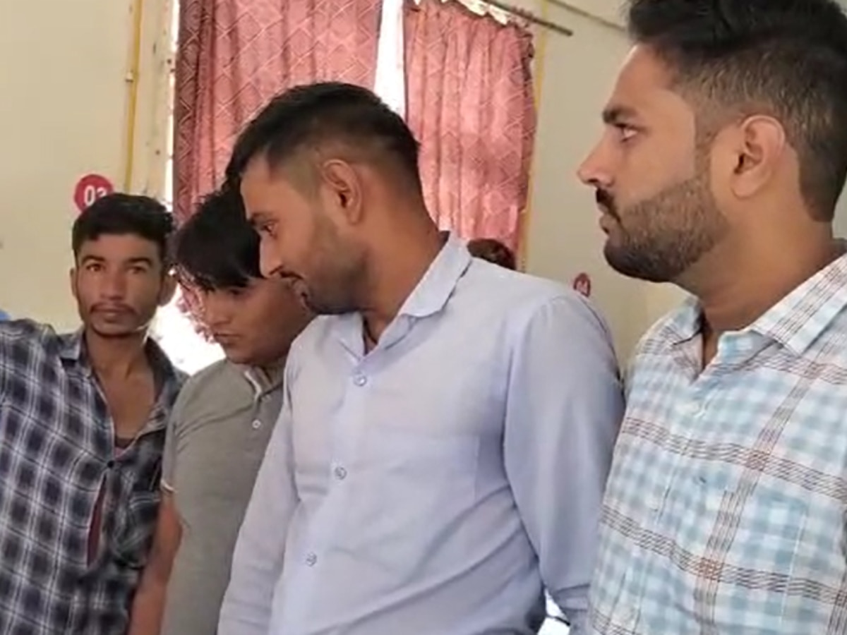 Churu News: 15 वर्षीय बालिका व 18 वर्षीय युवक ने किया विषाक्त का सेवन, दोनों की हालत गंभीर, जानें क्या है पूरा मामला 