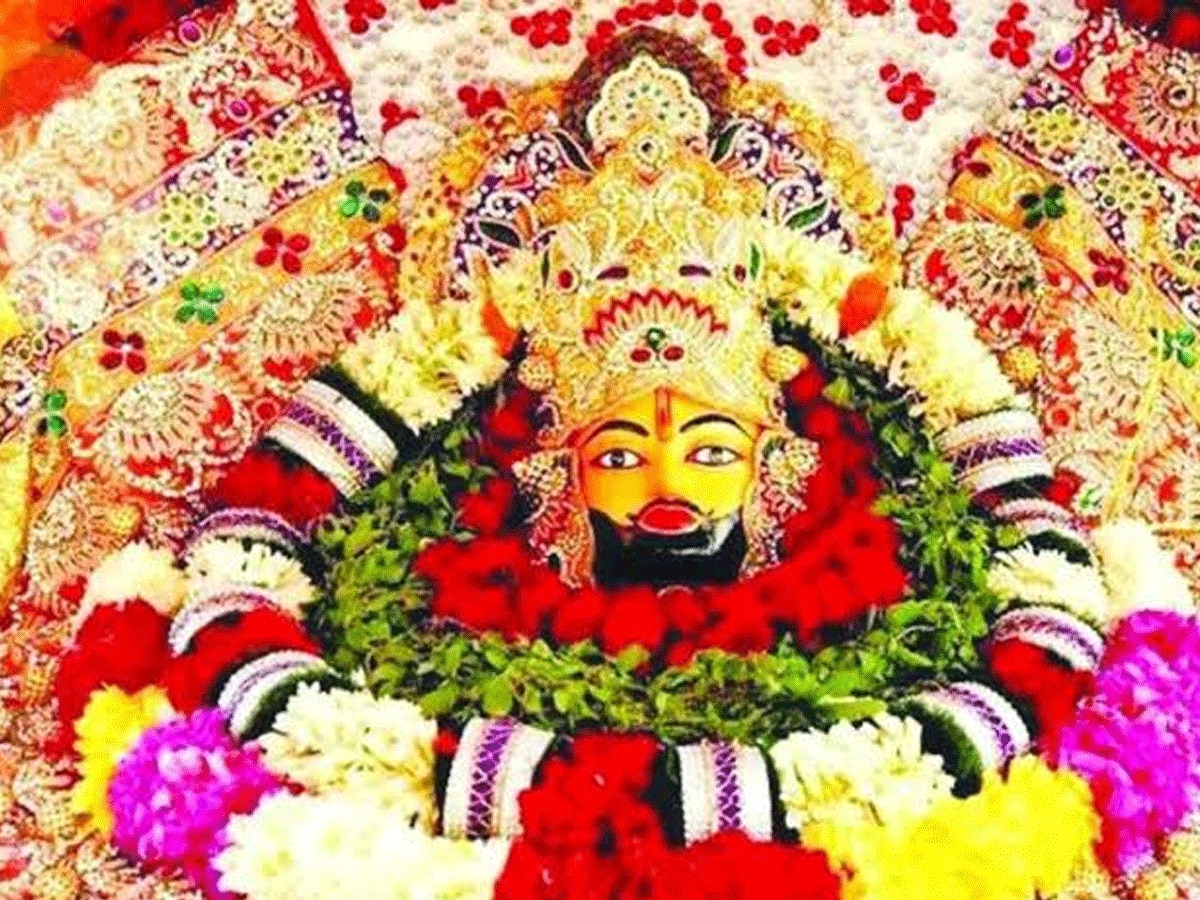Why did Khatu Shyam Ji raise his hand on his own grandfather 