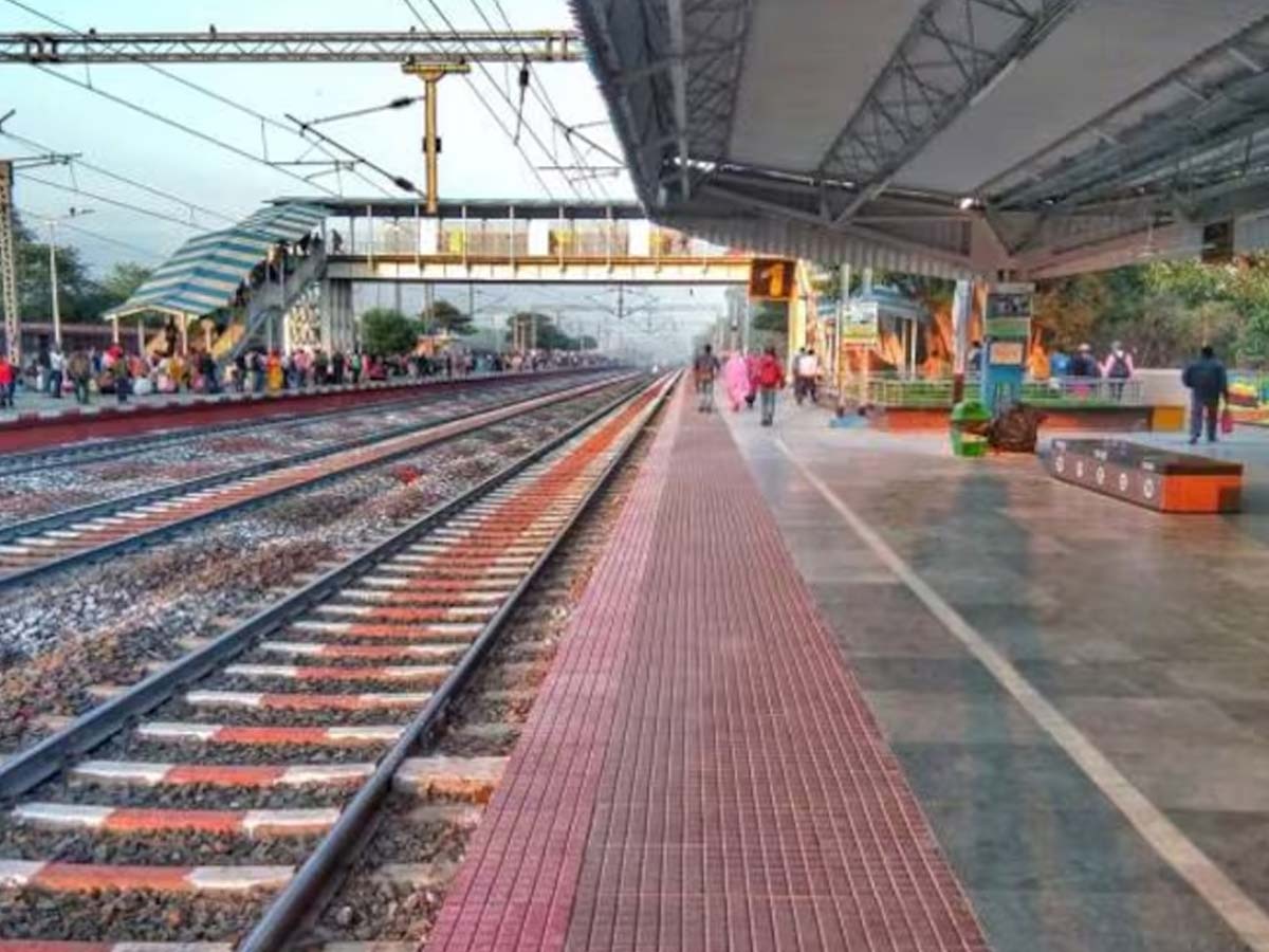 Indian Railways: भारत का वो इकलौता रेलवे स्टेशन, जहां केवल 15 दिन रुकती हैं ट्रेन; फिर छा जाता है 'वीराना'