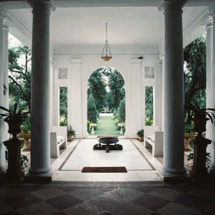 सालों ने नहीं खरीदा गया कुछ नया