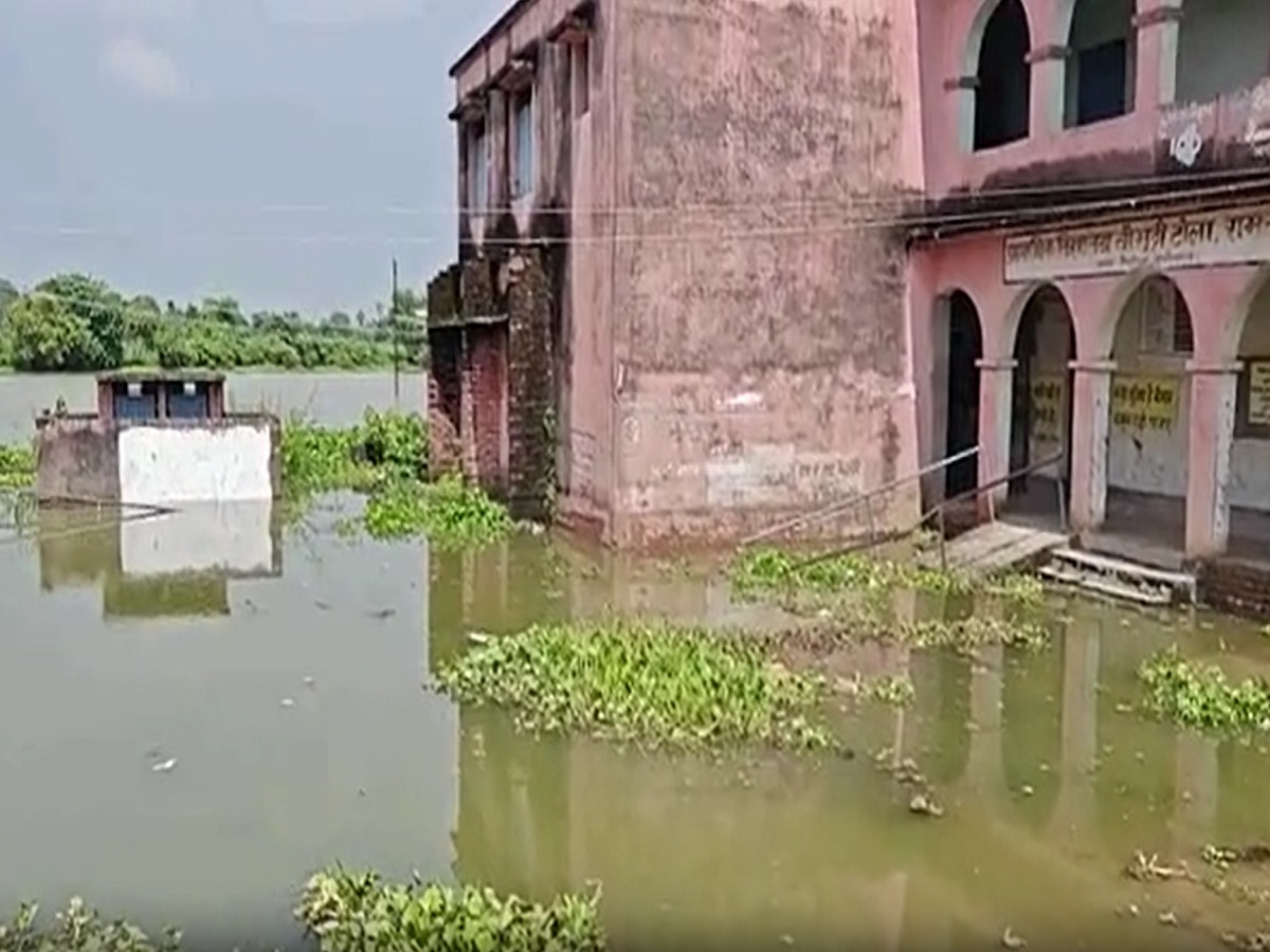 लखीसराय स्कूल और कॉलेज की परीक्षाएं रद्द