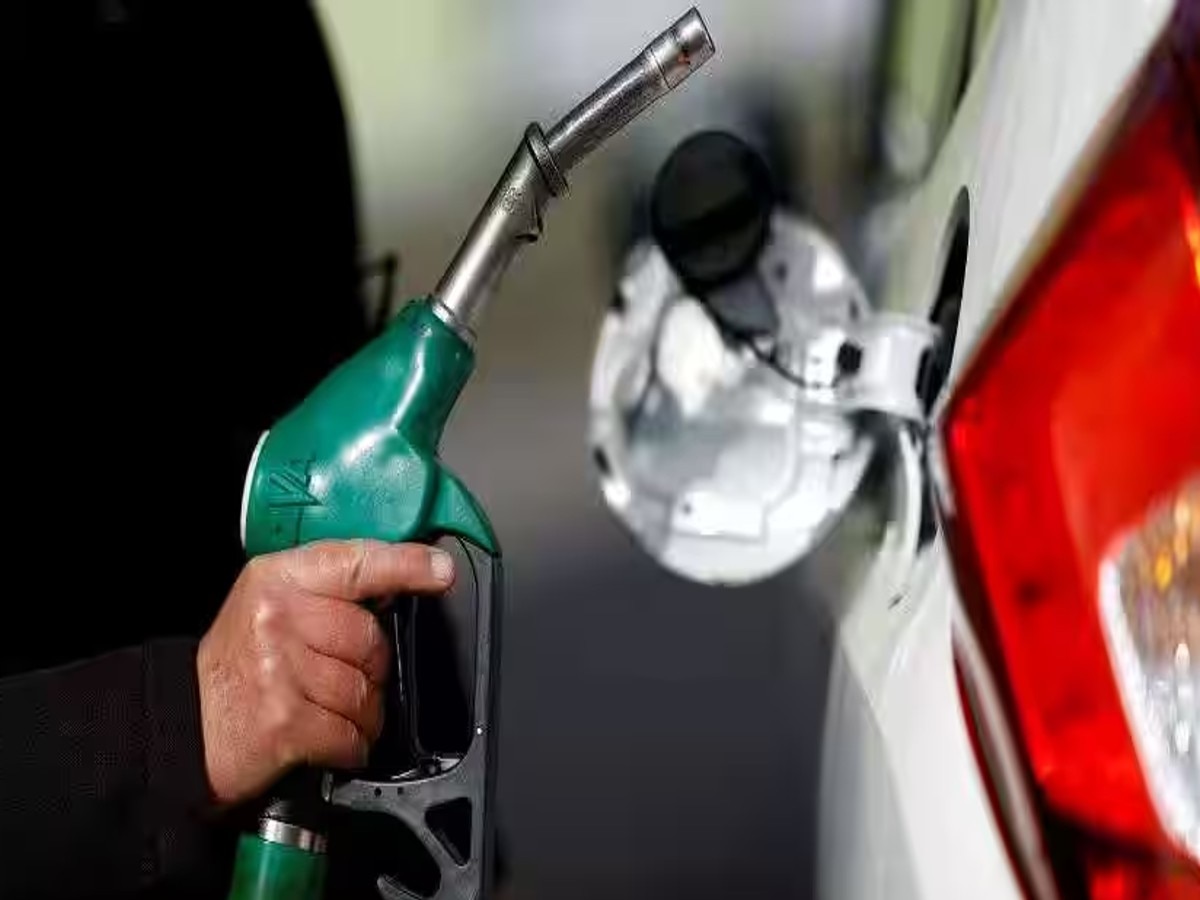 Petrol Diesel Price: कच्चे तेल की कीमतों में देखा जा रहा उतार-चढ़ाव 