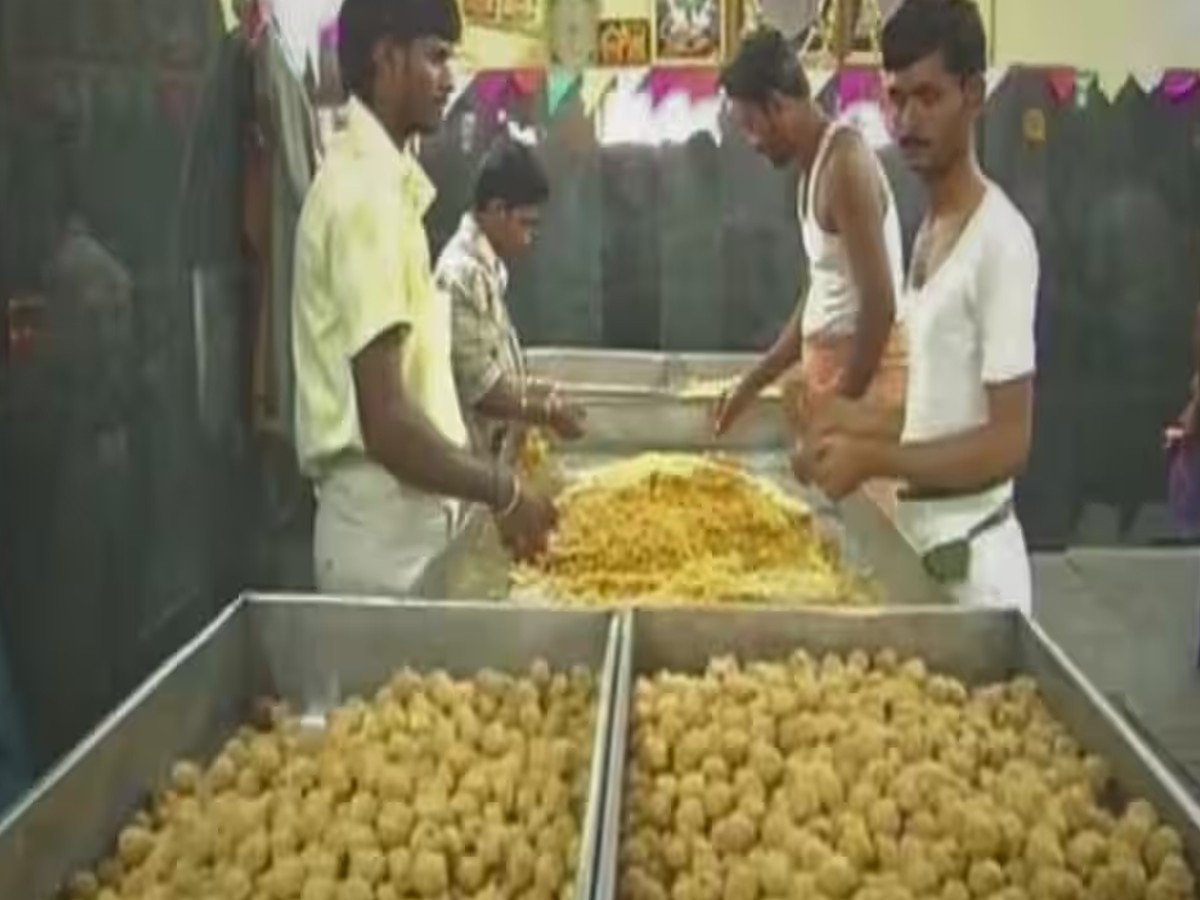 Tirupati Laddu: 'जगन मोहन रेड्डी सरकार के दौरान तिरुपति मंदिर के लड्डू बनाने के लिए पशु चर्बी का किया गया था इस्तेमाल'