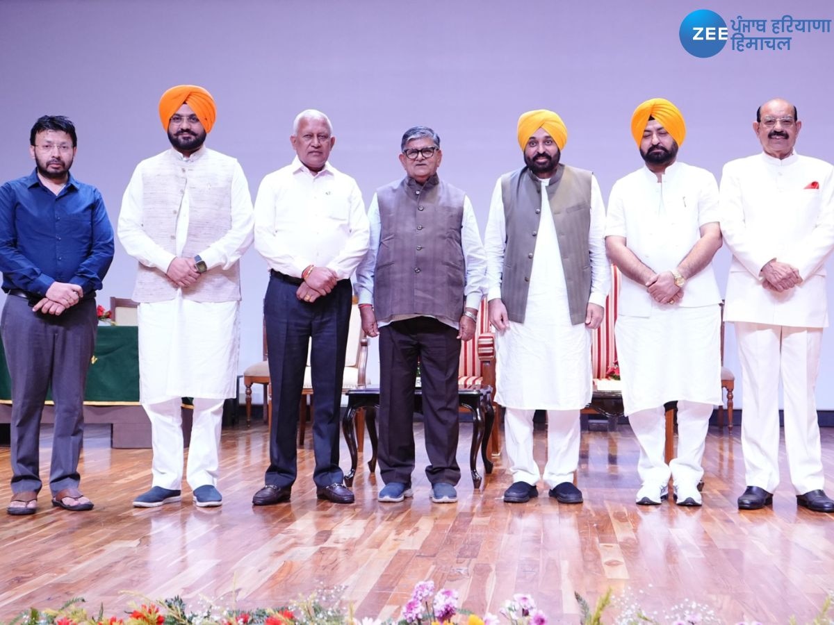 Cabinet minister Take Oath: ਪੰਜਾਬ ਕੈਬਨਿਟ ਦਾ ਚੌਥੀ ਵਾਰ ਵਿਸਥਾਰ, ਨਵੇਂ ਬਣੇ 5 ਮੰਤਰੀਆਂ ਨੇ ਅਹੁਦੇ ਦੀ ਸਹੁੰ ਚੁੱਕੀ