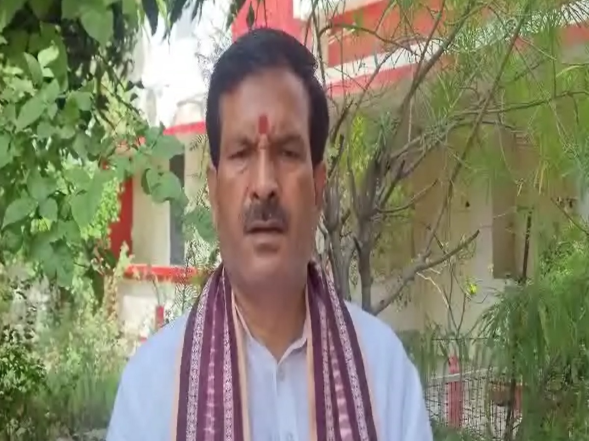 CM के प्रोग्राम में MLA की 'NO ENTRY'? गार्ड ने धक्का देकर हटाया, नीतीश ने पलट कर देखा भी नहीं 