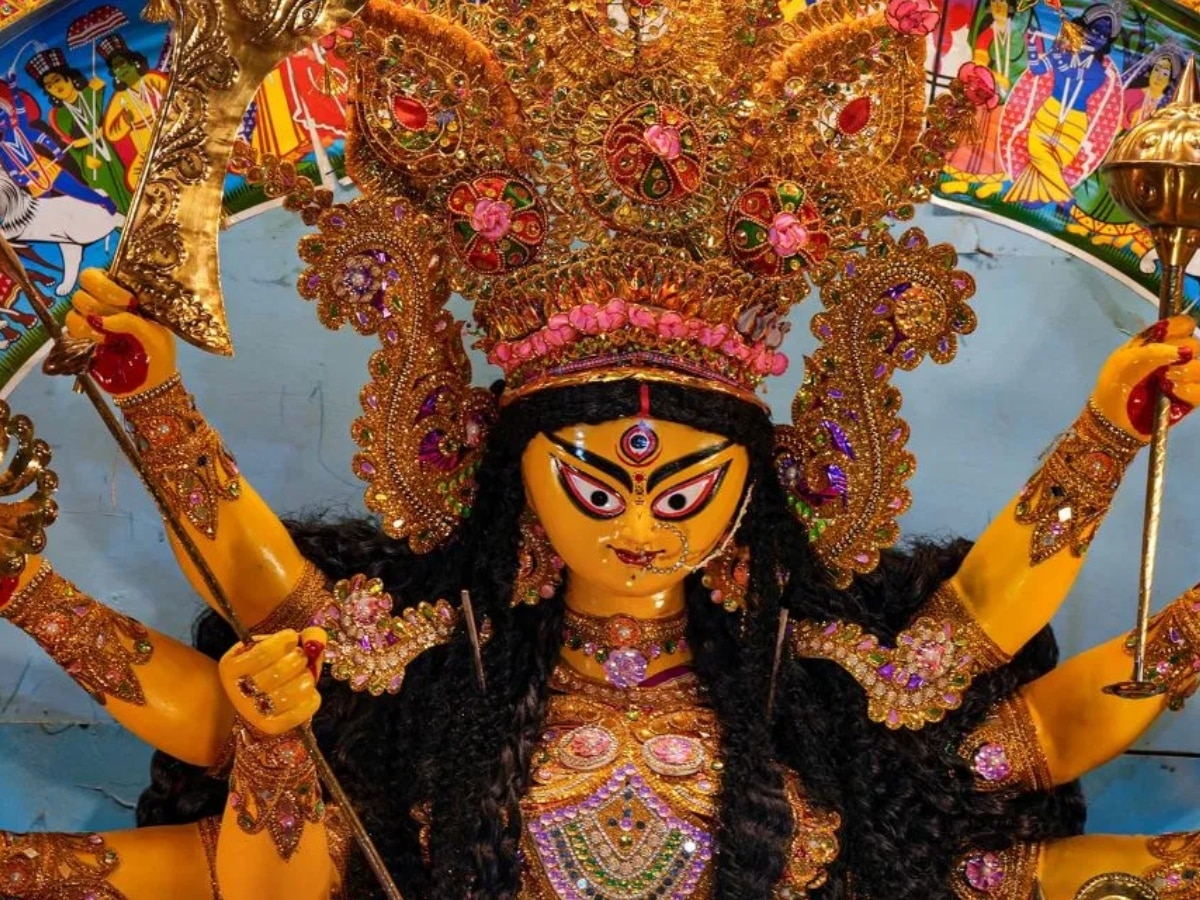 Shardiya Navratri 2024: कब से शुरू हो रही शारदीय नवरात्रि? जानें डेट घटस्थापना का शुभ मुहूर्त