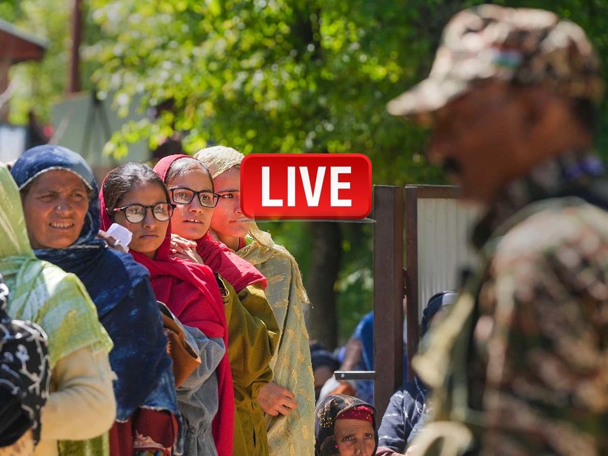 Jammu Kashmir 2nd Phase Voting Live Update: जम्मू व कश्मीर में जारी है दूसरे मरहले की वोटिंग; पोलिंग बूथ पर लगी है भीड़