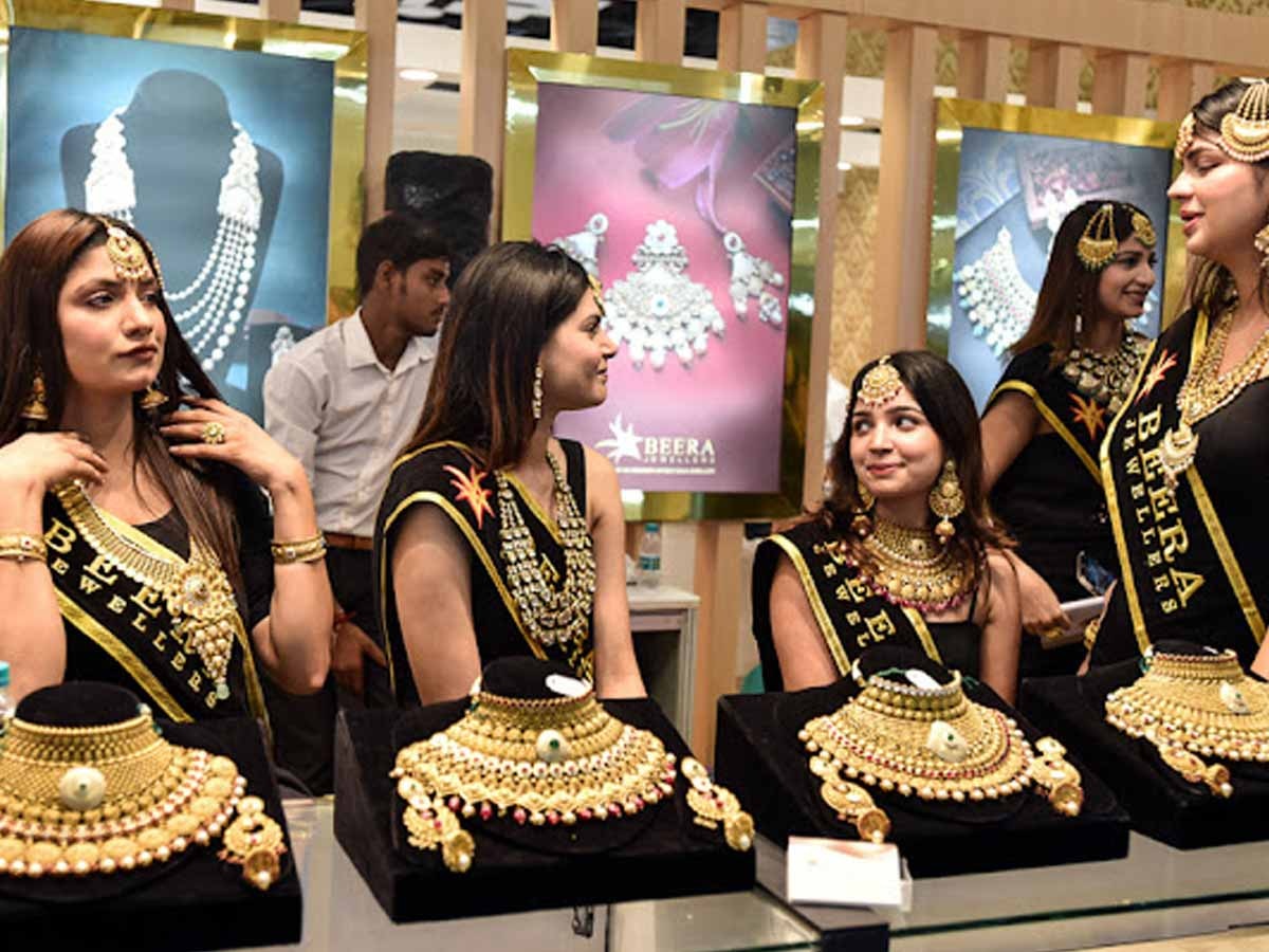 Jewellery Fair: गहनों के दीवानों के ल‍िए खुशखबरी, द‍िल्‍ली में यहां म‍िलेंगे गोल्‍ड-डायमंड ज्‍वेलरी के डेढ़ लाख से ज्‍यादा डिजाइन