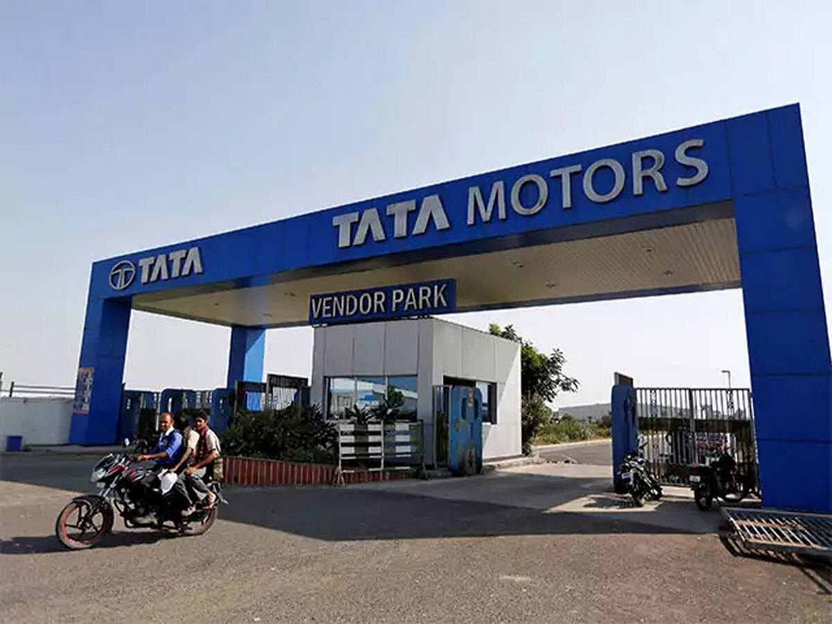 Tata Motors lay foundation of rs 9000 crore manufacturing plant in Tamilnadu | अब भारत में बनेगी जगुआर लैंडरोवर कार, टाटा ने ₹9000 करोड़ के निवेश से लगाया नया प्लांट | Hindi News ...