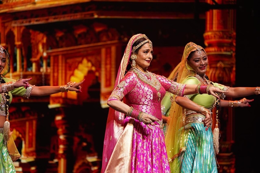 69 की उम्र में जबरदस्त है रेखा की एनर्जी