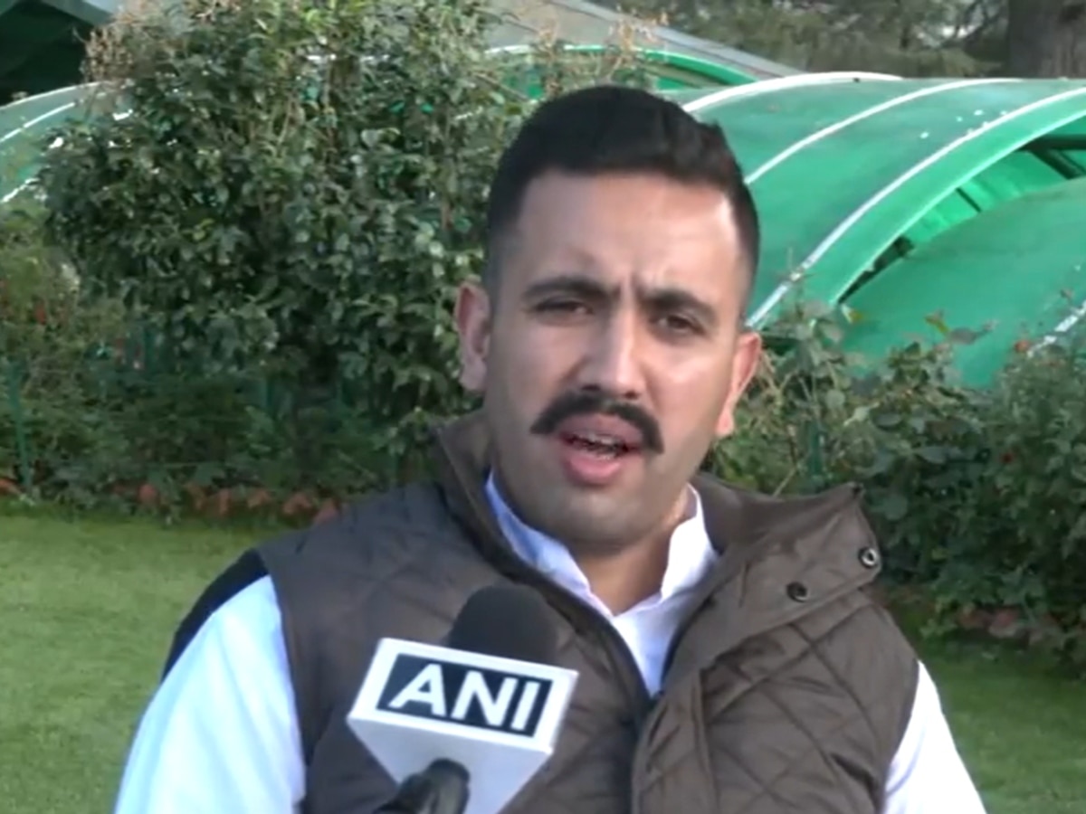 Himachal News: नेम प्लेट विवाद पर विक्रमादित्य सिंह ने कहा- मेरे बयान को गलत तरीके से पेश किया गया