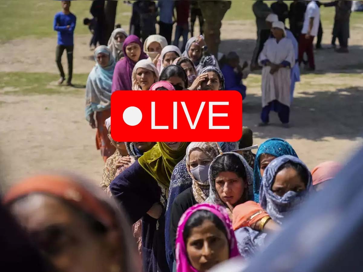 Jammu and Kashmir Vidhan Sabha Chunav Phase 3 LIVE: कश्मीर में लोगों ने तोड़ा वोटिंग का रिकॉर्ड, 1 बजे तक हुई 44 फीसद वोटिंग