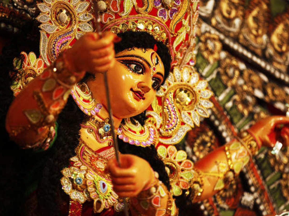 आज है शारदीय नवरात्रि का पहला दिन, ऐसे करें देवी शैलपुत्री की पूजा, जानें घटस्थापना का शुभ मुहूर्त 3