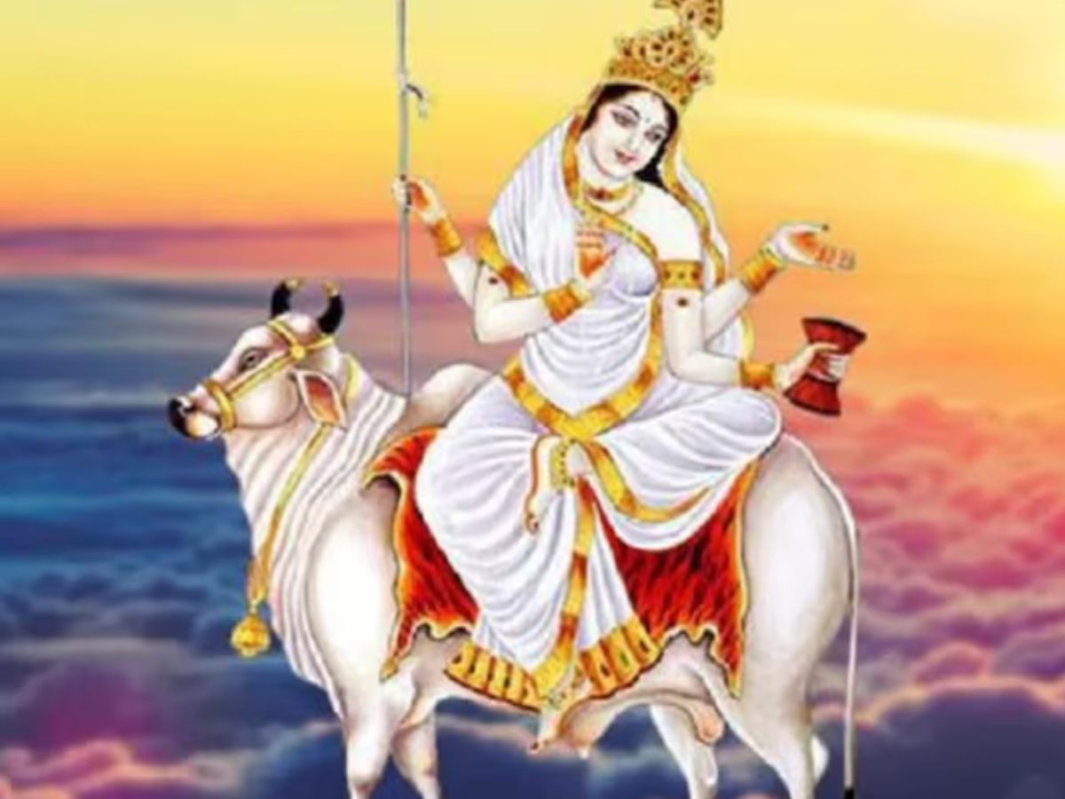 आज है शारदीय नवरात्रि का पहला दिन, ऐसे करें देवी शैलपुत्री की पूजा, जानें घटस्थापना का शुभ मुहूर्त 7