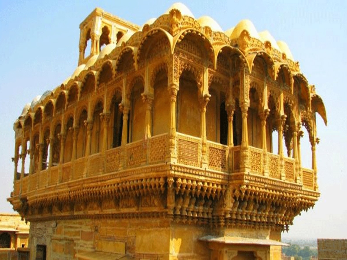 Travel Story Rajasthan Jaisalmer golden city Where is roof of peacock designed mansion 