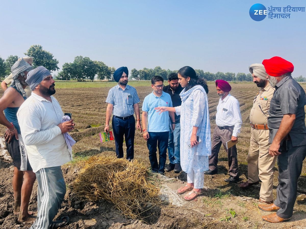  Amritsar News: ਡਿਪਟੀ ਕਮਿਸ਼ਨਰ ਵੱਲੋਂ ਬੇਲਰ ਨਾਲ ਗੰਢਾਂ ਬਣਾਉਦੇ ਕਿਸਾਨ ਦੀ ਹੌਸਲਾ ਅਫ਼ਜ਼ਾਈ ਕੀਤੀ 