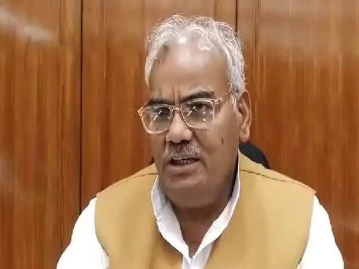 Rajasthan Politics: दिलावर ने कांग्रेस पर जमकर कसा तंज, कहा- हमें भ्रष्टाचारियों, बलात्कारियों और आतंकवादियों को संरक्षण देना नहीं आता... Rajasthan Politics: दिलावर ने कांग्रेस पर जमकर कसा तंज, कहा- हमें भ्रष्टाचारियों, बलात्कारियों और आतंकवादियों को संरक्षण देना नहीं आता...