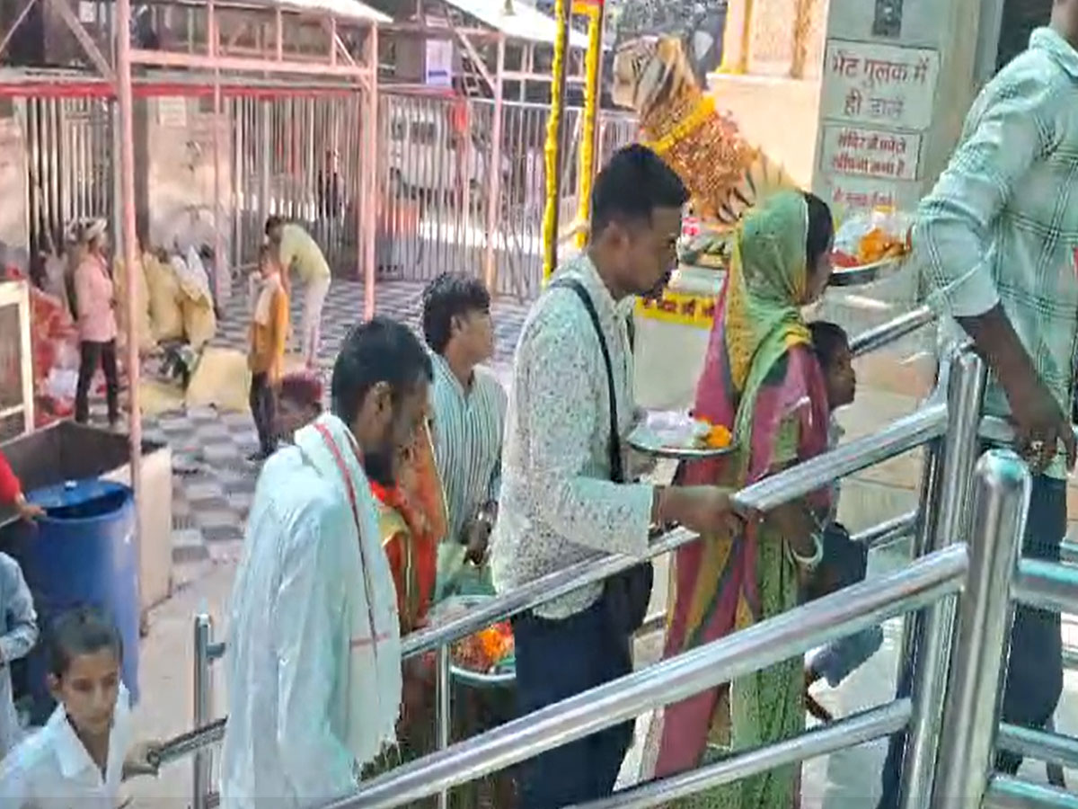 Shardiya Navratri 2024 rajasthan karauli kaila dei temple story chamunda devi mandir