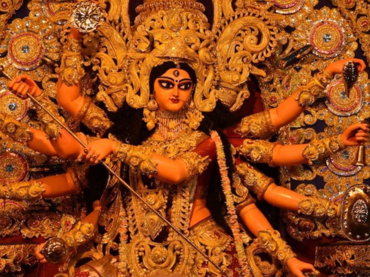 Shardiya Navratri 2024: शारदीय नवरात्रि में जरूर करें इस चमत्कारी स्तोत्र का पाठ, माता रानी पूरी करेंगी मनोकामनाएं