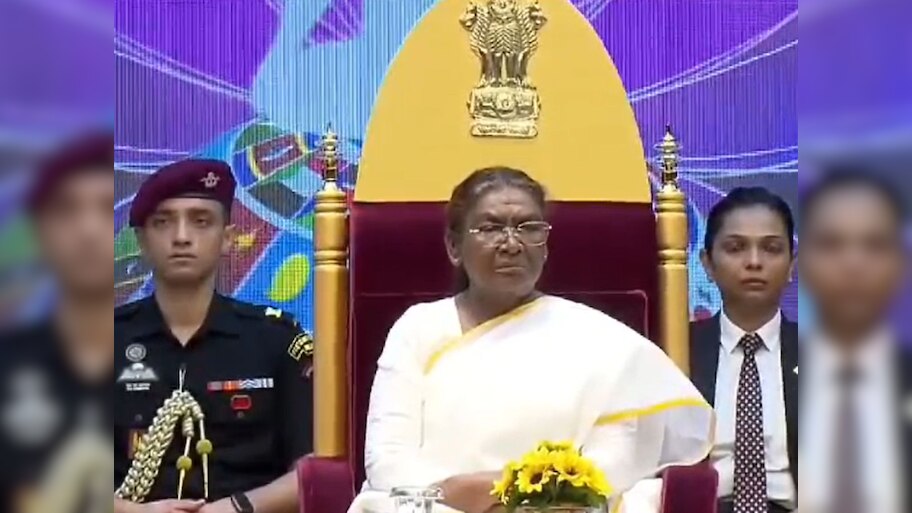 Sirohi News: राष्ट्रपति द्रोपदी मुर्मू ने किया वैश्विक शिखर सम्मेलन का शुभारंभ, राज्यपाल हरिभाऊ बागड़े भी रहे मौजूद 