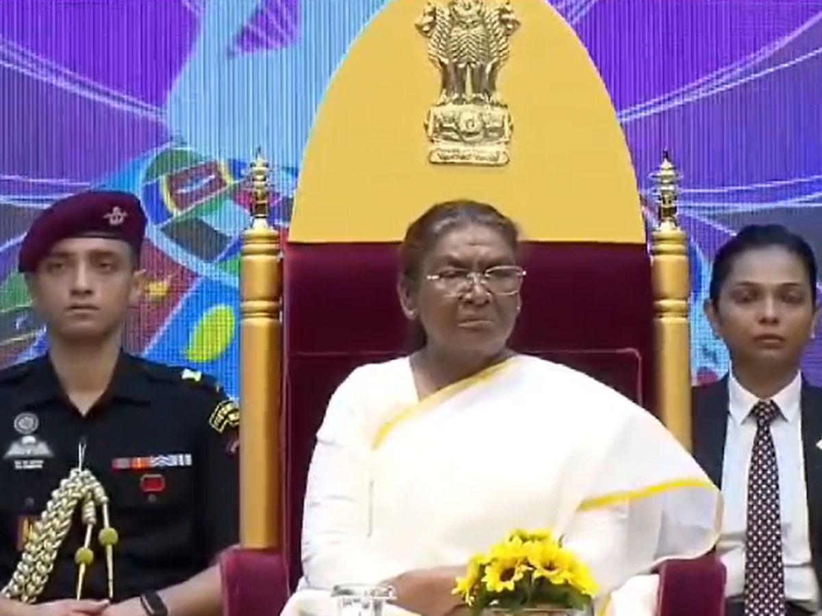 Sirohi News: राष्ट्रपति द्रोपदी मुर्मू ने किया वैश्विक शिखर सम्मेलन का शुभारंभ, राज्यपाल हरिभाऊ बागड़े भी रहे मौजूद Sirohi News: राष्ट्रपति द्रोपदी मुर्मू ने किया वैश्विक शिखर सम्मेलन का शुभारंभ, राज्यपाल हरिभाऊ बागड़े भी रहे मौजूद