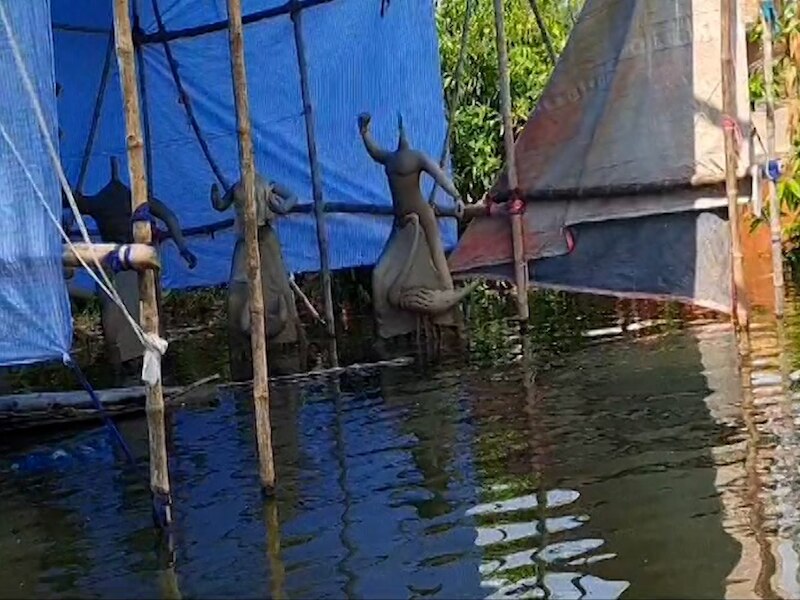 बाढ़ पीड़ितों में आक्रोश