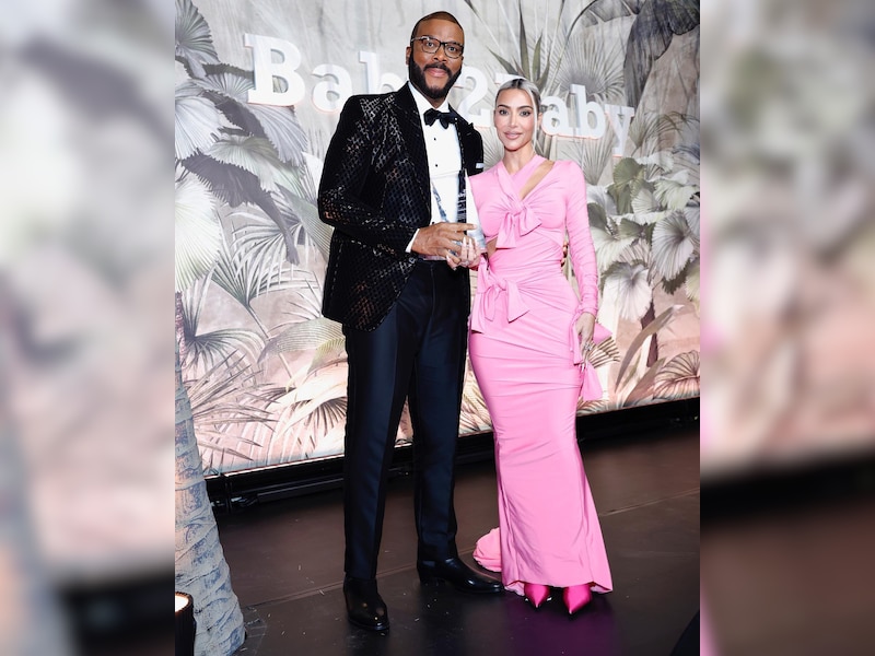  20 साल की उम्र में उन्होंने लिखना शुरू किया 