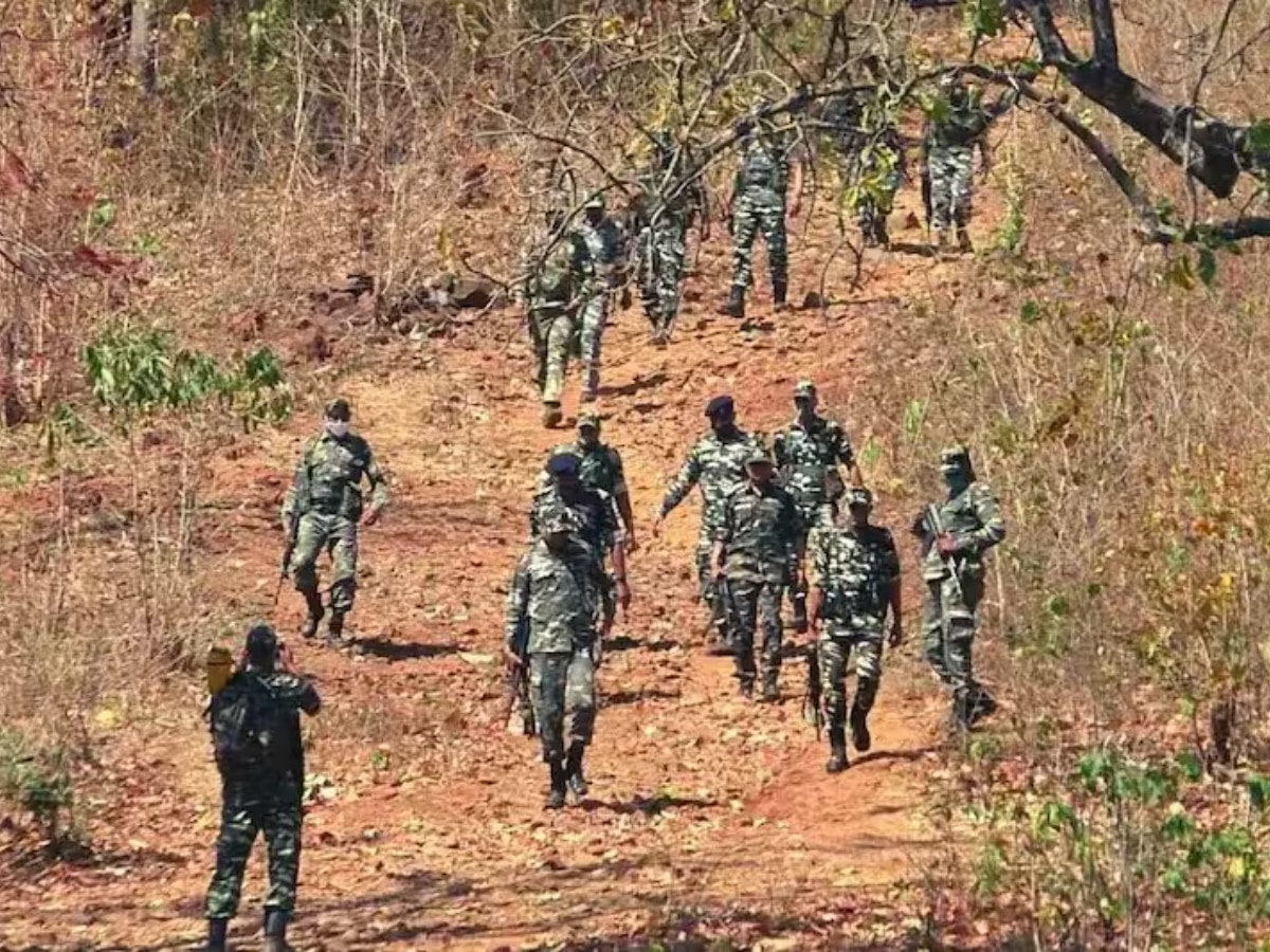 छत्तीसगढ़ः गोलियों की गड़गड़ाहट से गूंजा अबूझमाड़ का जंगल, सुरक्षाबलों ने मार गिराए 30 नक्सली