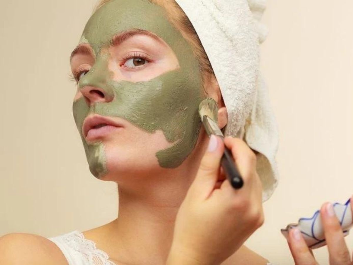 Green Tea Face Mask: ग्रीन टी दिलाएगी आपको चमकती त्वचा, घर में इस तरह तैयार करें फेस मास्क