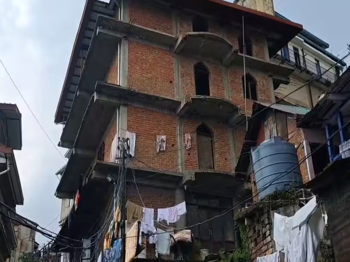 Shimla Masjid News: शिमला की संजौली मस्जिद की तीन मंजिलें अवैध घोषित, कोर्ट ने गिराने का दिया आदेश