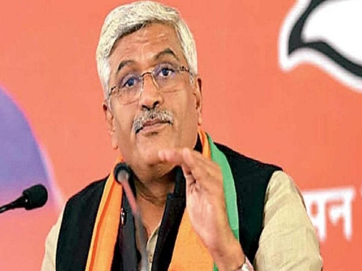 Rajasthan Politics: शेखावत की डोटासरा को हिदायत, बोले- BJP पर अंगुली उठाने से पहले अपने गिरेबान में झांके... Rajasthan Politics: शेखावत की डोटासरा को हिदायत, बोले- BJP पर अंगुली उठाने से पहले अपने गिरेबान में झांके...