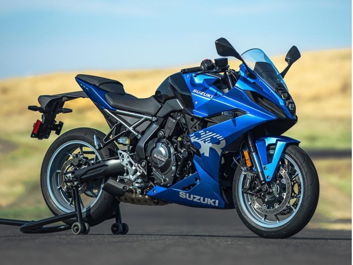 Suzuki GSX-8R भारत में लॉन्च, कीमत 9.25 लाख रुपये, जानें इसमें क्या है खास