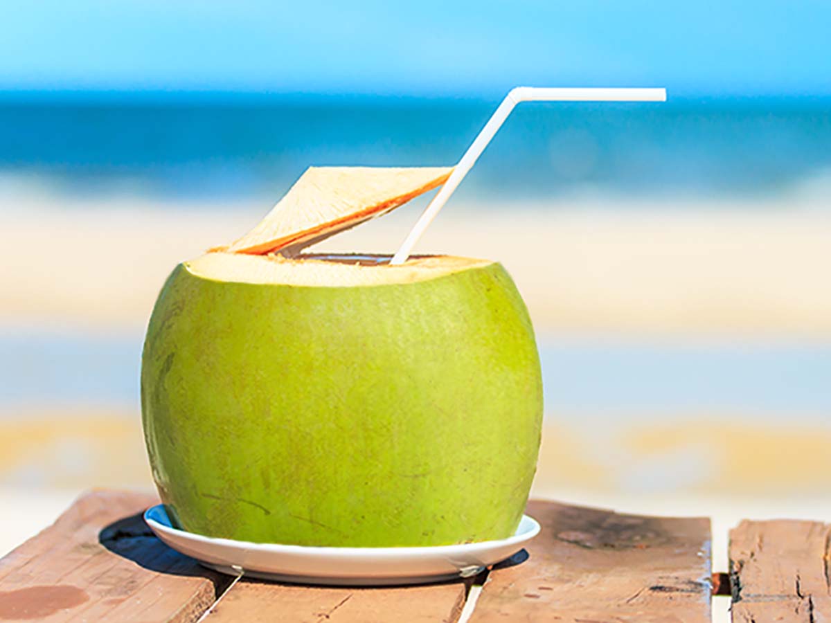 Nariyal Pani Ke Nuksan: किन 3 लोगों को भूलकर भी नहीं पीना चाहिए नारियल पानी, शरीर को बना देगा 'रोग का घर' 12 नारियल पानी पीने के नुकसान