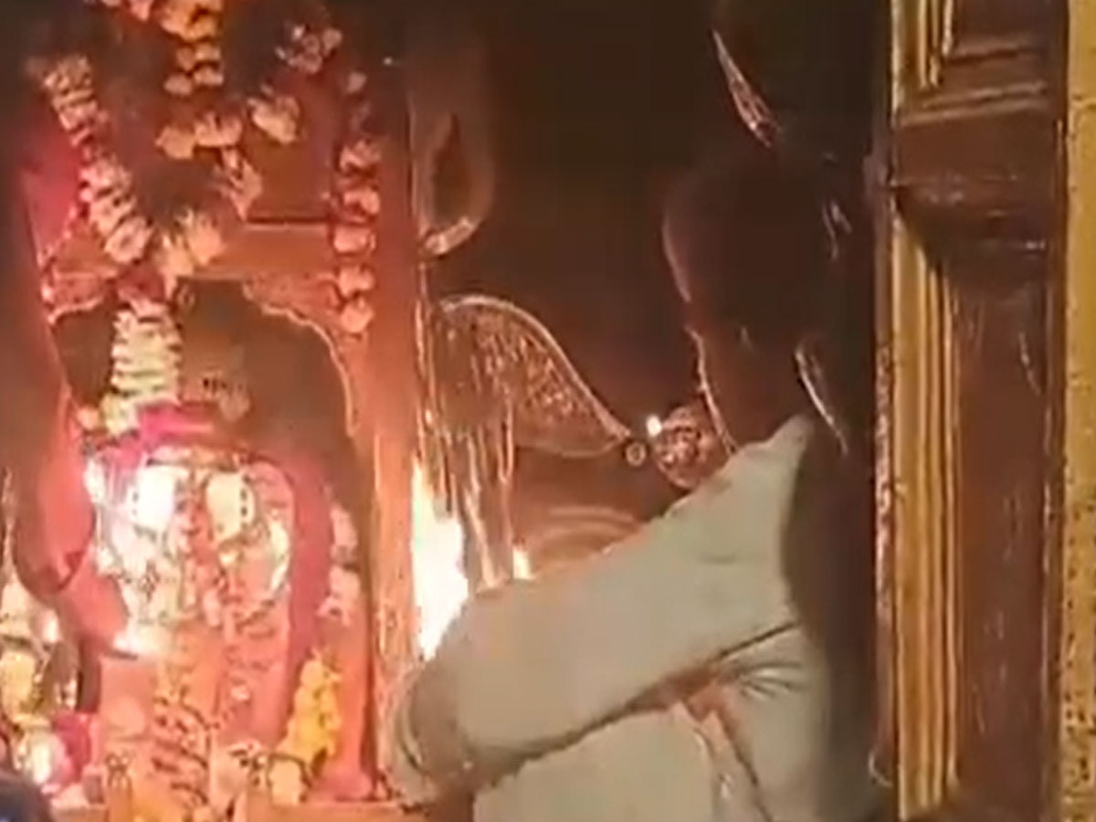 Shardiya Navratri 2024 devotees crowd in bikaner kali mata mandir see photos