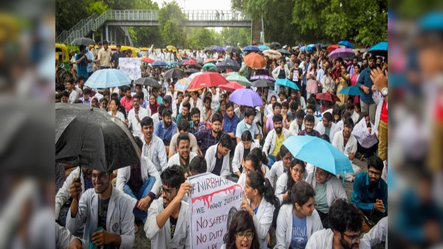 Kolkata Rape Case: कोलकाता में क्यों भूख हड़ताल करना चाहते हैं डॉक्टर? जानें मामला
