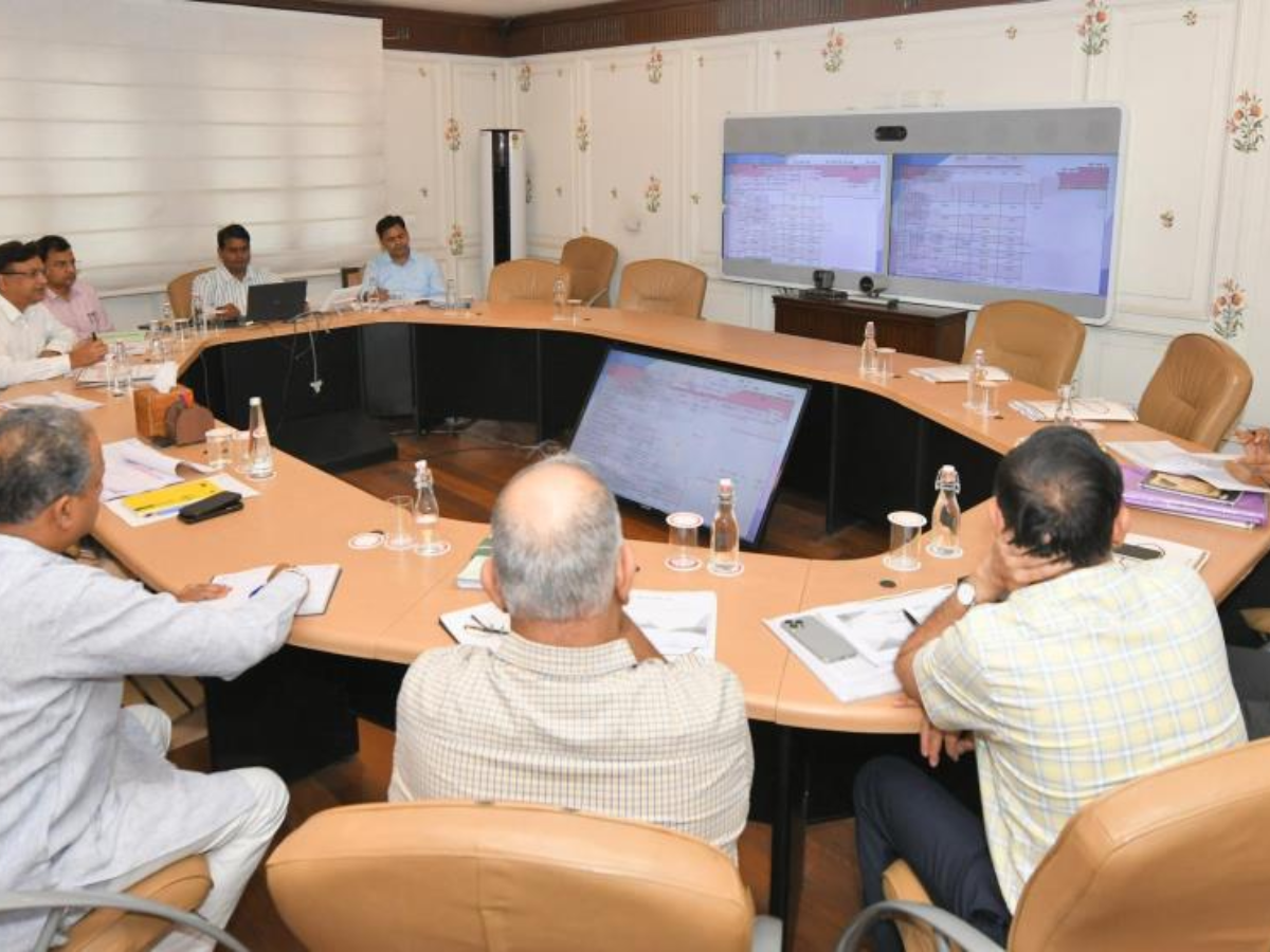 Jaipur News: मुख्यमंत्री भजनलाल शर्मा ने राजस्व विभाग को दिए निर्देश, जमीन संबंधी मामलों में तेजी लाने के लिए करें संशोधन Jaipur News: मुख्यमंत्री भजनलाल शर्मा ने राजस्व विभाग को दिए निर्देश, जमीन संबंधी मामलों में तेजी लाने के लिए करें संशोधन