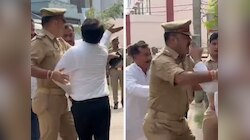 लखीमपुर में BJP विधायक को गिरा-गिराकर पीटा, बार संघ अध्यक्ष से हुई लड़ाई