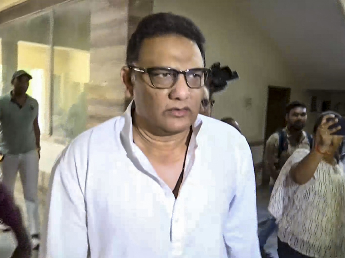 Azharuddin ED: पूर्व क्रिकेटर अज़हरुद्दीन से ईडी ने क्यों की पूछताछ? जानें पूरा मामला Azharuddin ED: पूर्व क्रिकेटर अज़हरुद्दीन से ईडी ने क्यों की पूछताछ? जानें पूरा मामला