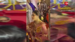 कभी गुस्से में दुर्गा पंडाल से हटाई भीड़ तो कभी जया बच्चन से गले मिलीं Kajol, एक्सप्रेशन देख कन्फ्यूज हुए फैंस