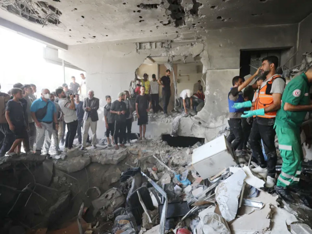 Gaza War Update: इजरायल ने की स्कूल पर भीषण बमबारी, चारों तरफ बिखरी लाशें Gaza War Update: इजरायल ने की स्कूल पर भीषण बमबारी, चारों तरफ बिखरी लाशें