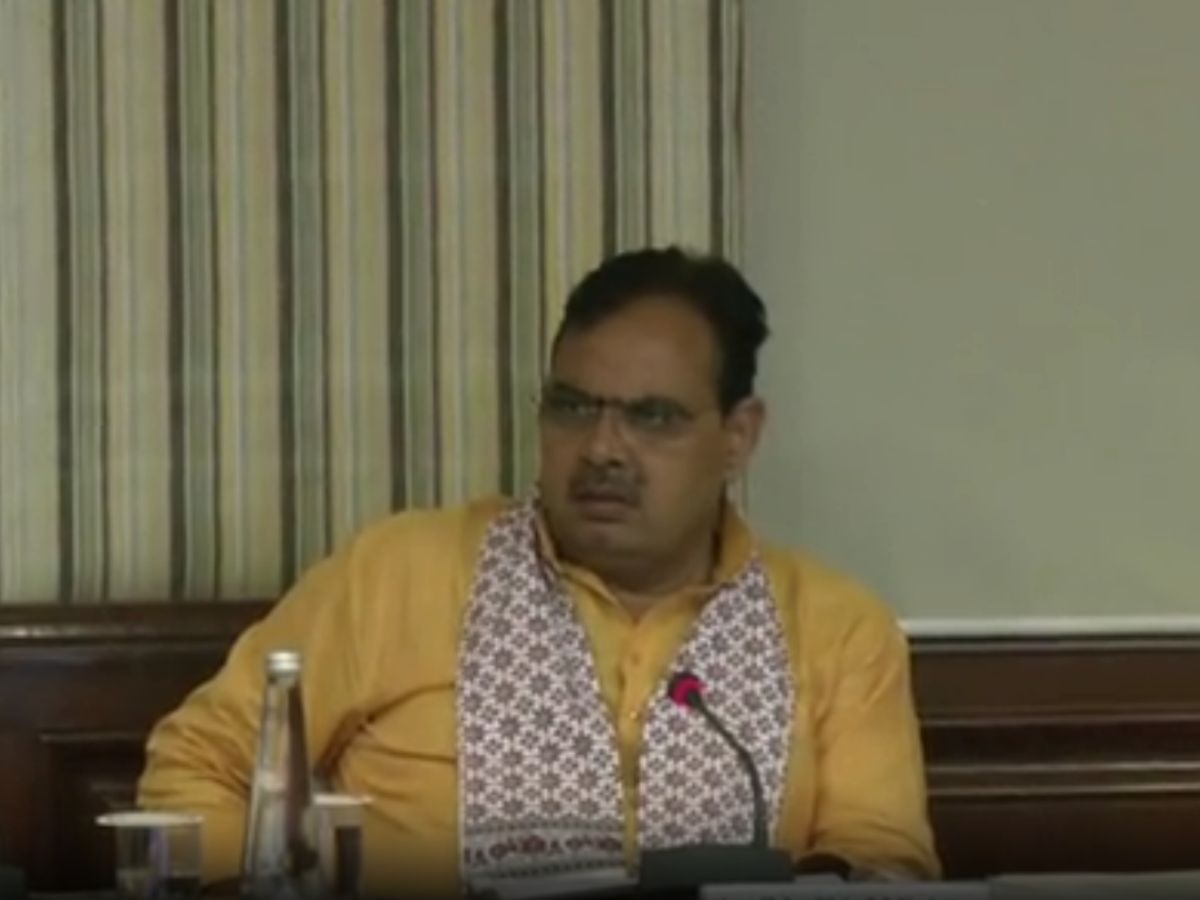 Rajasthan News: CM भजनलाल शर्मा ने ली भर्ती परीक्षाओं की समीक्षा बैठक, बोले- युवाओं के सपनों को हर हाल में पूरा करेगी सरकार Rajasthan News: CM भजनलाल शर्मा ने ली भर्ती परीक्षाओं की समीक्षा बैठक, बोले- युवाओं के सपनों को हर हाल में पूरा करेगी सरकार