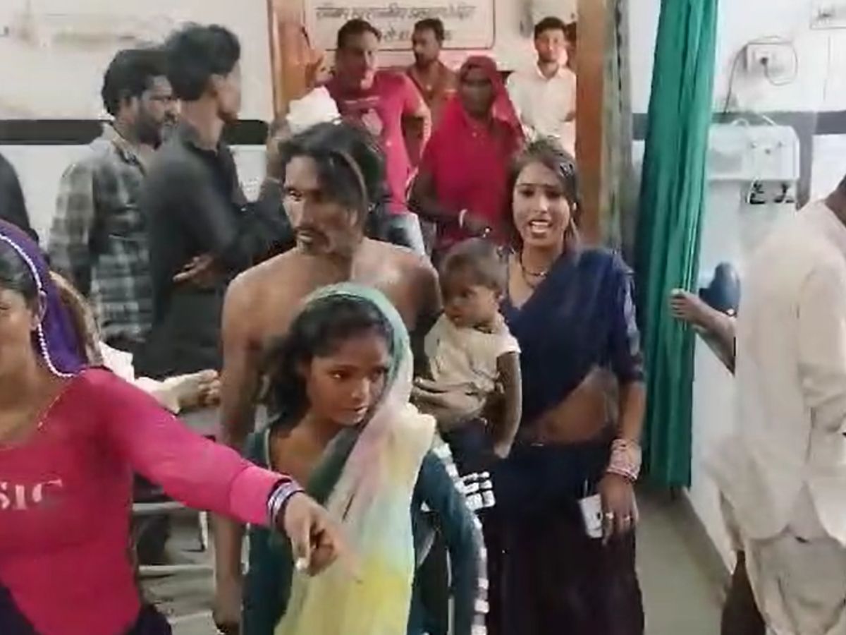 Chittorgarh Crime News: सामाजिक कार्यक्रम में बवाल, शराब के नशे में भीड़े दो पक्ष, 3 महिलाओं सहित आधा दर्जन लोग घायल Chittorgarh Crime News: सामाजिक कार्यक्रम में बवाल, शराब के नशे में भीड़े दो पक्ष, 3 महिलाओं सहित आधा दर्जन लोग घायल