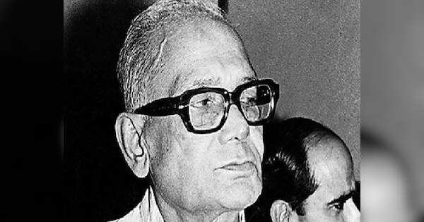 lok nayak jai prakash narayan inspired chambal dacoits for surrender ...