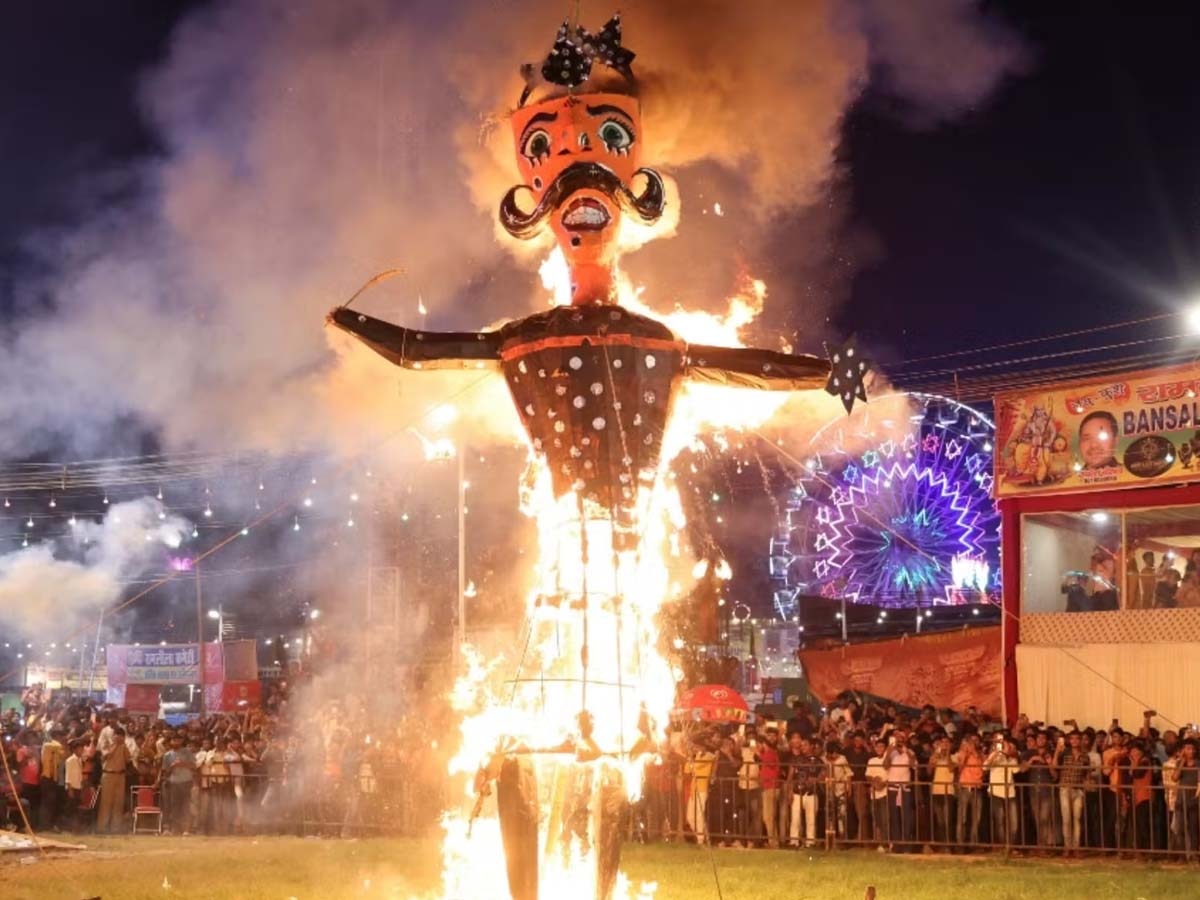 Dussehra ke Upay: दशहरे पर कर लें ये छोटे से 4 उपाय, मां लक्ष्मी की कृपा से घर पर जमकर बरसेगा धन; सब पूछेंगे आपसे रहस्य