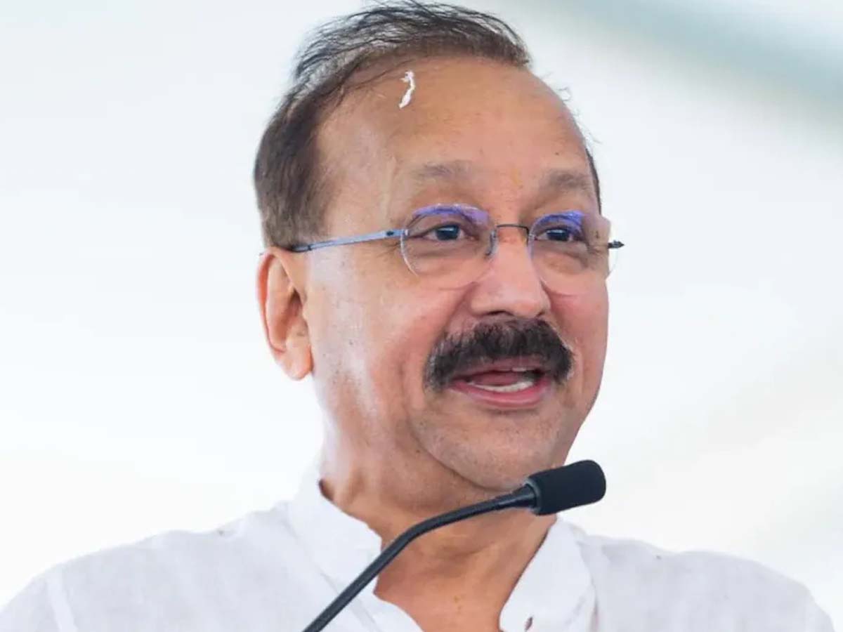 Baba Siddique Murder: बाबा सिद्दीकी के कत्ल के मामले में एक नहीं, बल्कि तीन एंगल से पुलिस ने शुरू की जांच; जानें Baba Siddique Murder: बाबा सिद्दीकी के कत्ल के मामले में एक नहीं, बल्कि तीन एंगल से पुलिस ने शुरू की जांच; जानें
