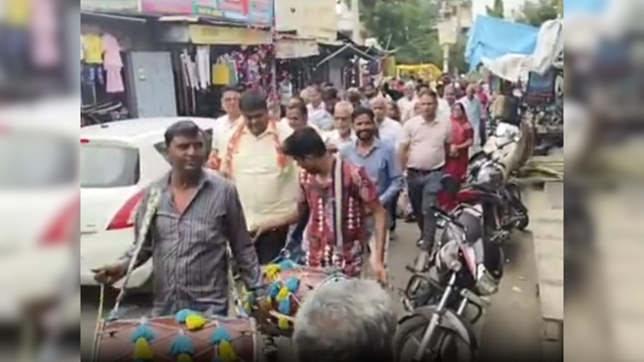 Alwar News: वन एवं पर्यावरण मंत्री संजय शर्मा पहुंचे राजगढ़, ब्राह्मण समाज के प्रतिभा सम्मान समारोह में ले रहे हैं भाग