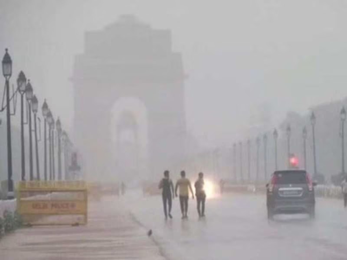 Delhi-NCR Weather: दिन में गर्मी तो सुबह-शाम ठंड का अहसास, धीरे-धीरे बदलने लगा दिल्ली-एनसीआर का मौसम