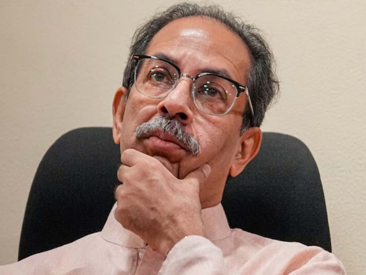 Uddhav Thackeray News: शिवसेना नेता उद्धव ठाकरे की बिगड़ी तबीयत, अस्पताल में भर्ती; बेटे आदित्य ठाकरे ने बताया अपडेट