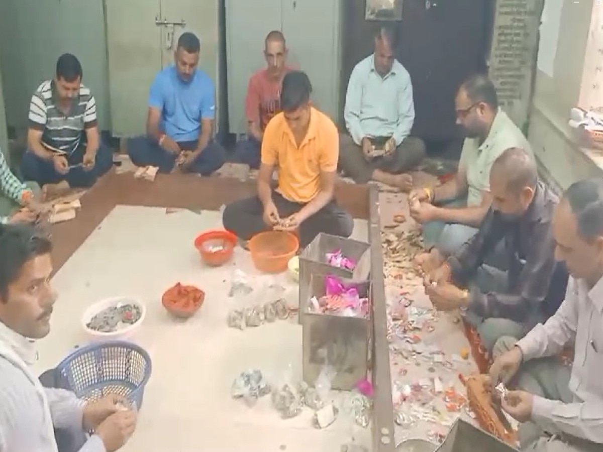 Naina Devi Mandir में शारदीय नवरात्रि के दौरान सोना चांदी सहित एक करोड़ चार लाख रुपये की नकदी का आया चढ़ावा