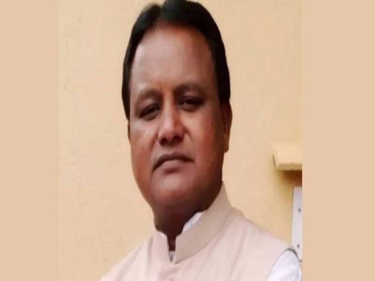 କେନ୍ଦୁଝରରେ ଲୋକଙ୍କ ଅଭିଯୋଗ ଶୁଣିଲେ ମୁଖ୍ୟମନ୍ତ୍ରୀ କେନ୍ଦୁଝରରେ ଲୋକଙ୍କ ଅଭିଯୋଗ ଶୁଣିଲେ ମୁଖ୍ୟମନ୍ତ୍ରୀ